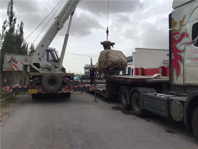 萨嘎县狭窄场地（如小区、车间）适合用哪种吊车？